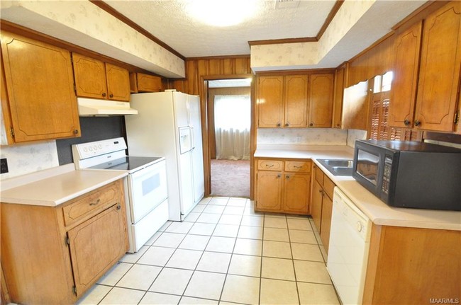 Building Photo - 5758 Carriage Hills Dr