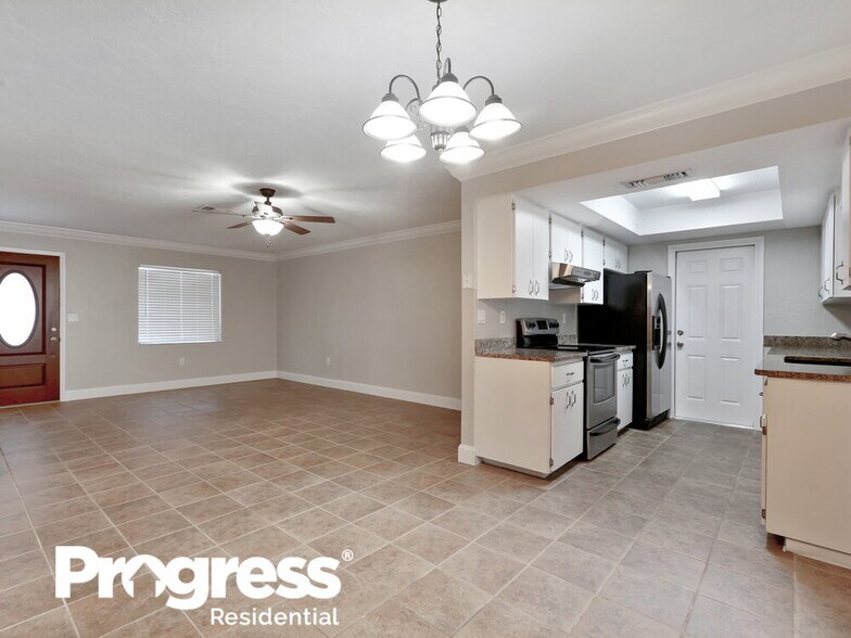 Building Photo - 4134 Shady Oaks Ct
