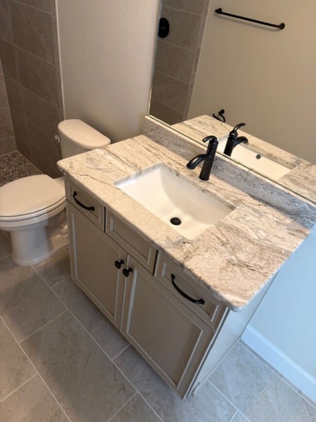 Building Photo - Brand new 4 bedroom home for rent