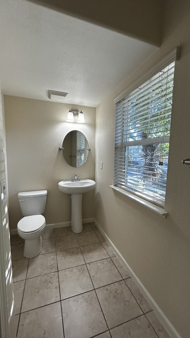 Building Photo - 2155 Bolero Dr