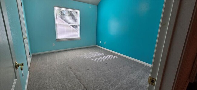 Building Photo - 9540 Aire Libre Dr