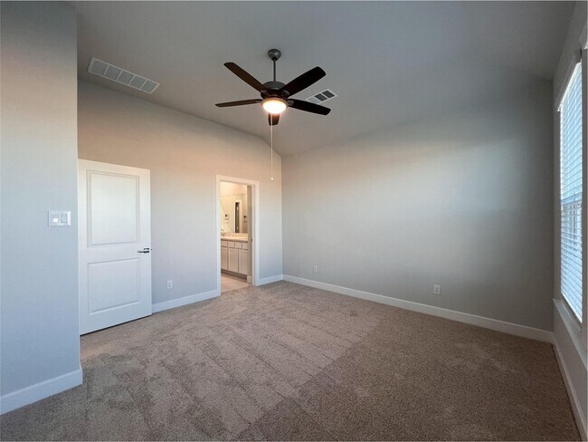 Building Photo - 7618 Coral Lk Dr