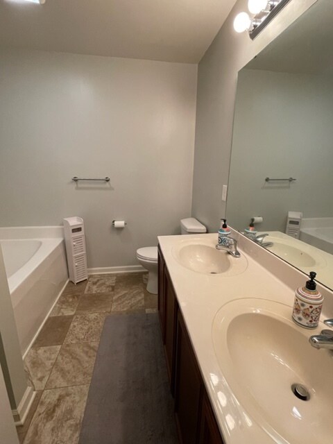 Master bathroom - 709 Elton Ave