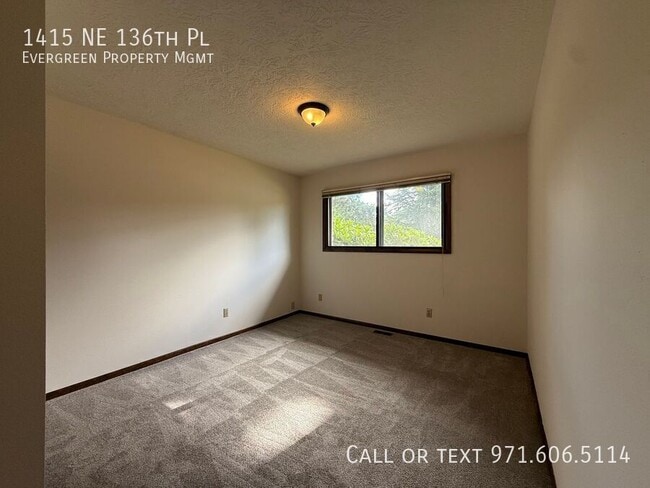 Building Photo - 1415 NE 136th Pl