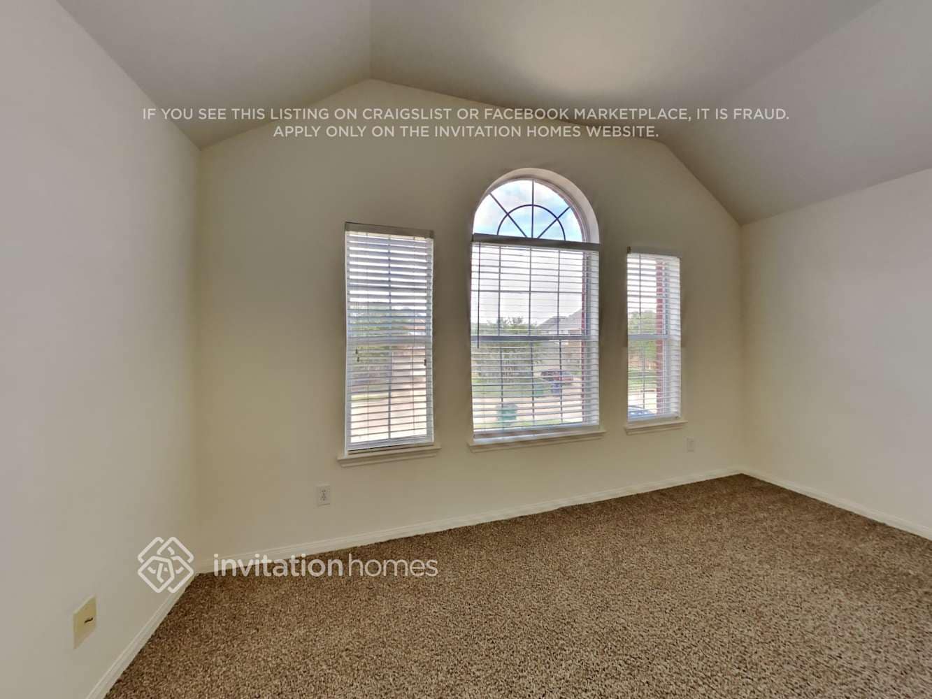Building Photo - 18 Mira Loma Dr