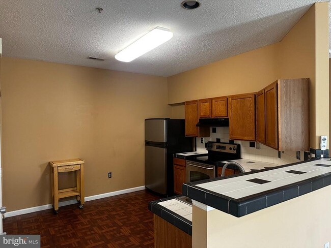 Building Photo - 7417 Hindon Cir