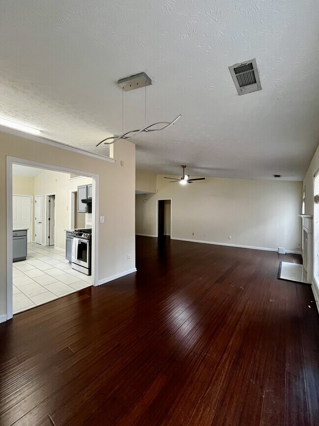 Building Photo - 2925 Dogwood Creek Pkwy NW