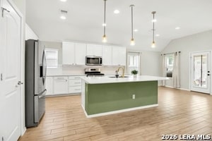 Building Photo - 445 Rosemellow St
