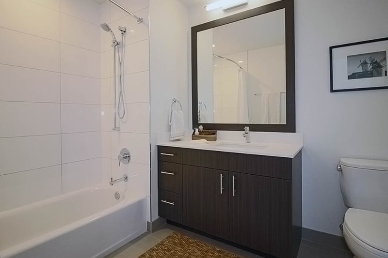 Building Photo - 461 N Park Dr