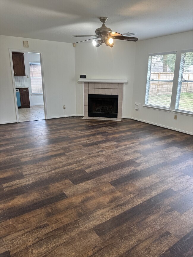 Building Photo - 16506 Canario Dr