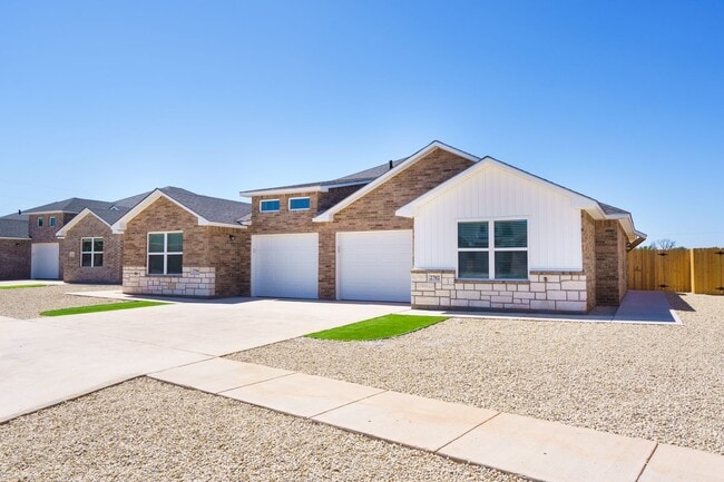 Building Photo - 2725 Roman Ln