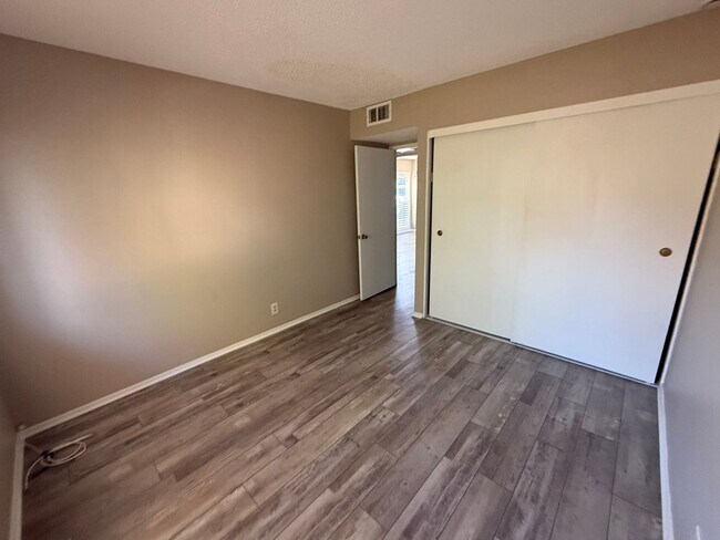Building Photo - Victorville Green Tree Home- Refurbished 4 Bedrooms, 2 Bathrooms, New Paint,