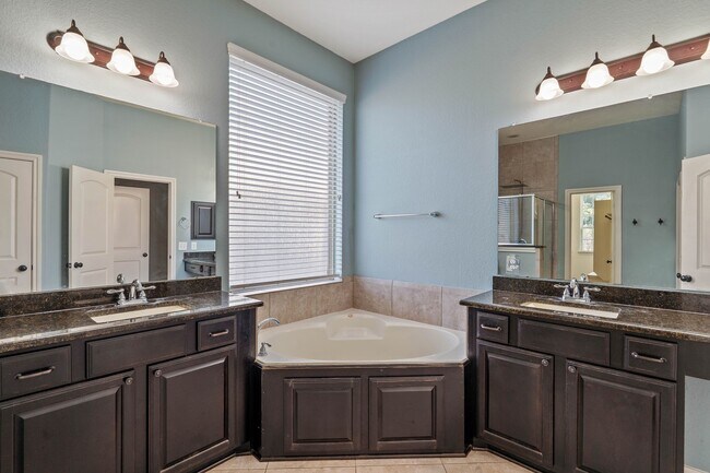 Building Photo - 3544 Woods Estates Dr