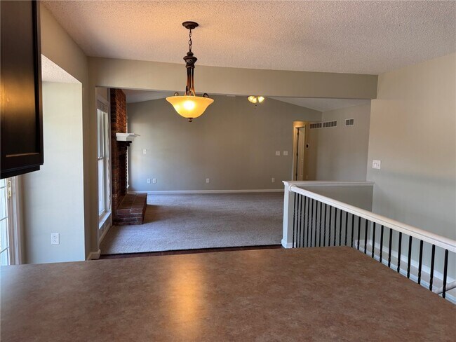 Building Photo - 1108 Amberglen Dr