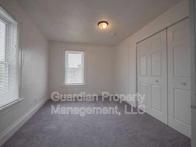 Building Photo - 108 N Buchanan St