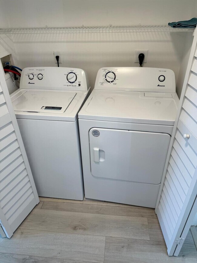 Building Photo - 4828 State Rd