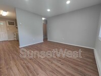 Building Photo - 4453 Layola Ave