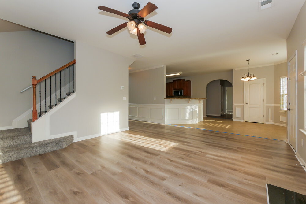 Building Photo - 215 Madison Grace Ave