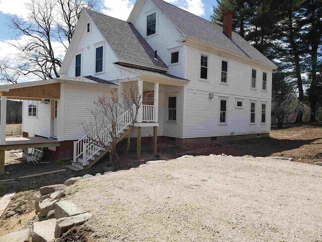 Building Photo - 230-232 Spruce Ln Ext