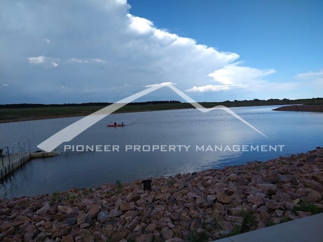 Building Photo - Lakeside Luxury in Wolf Ranch – Beautiful 3bd Home with Serene Backyard Views, Primary Main-Level...