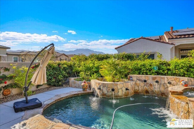 Building Photo - 81 Claret