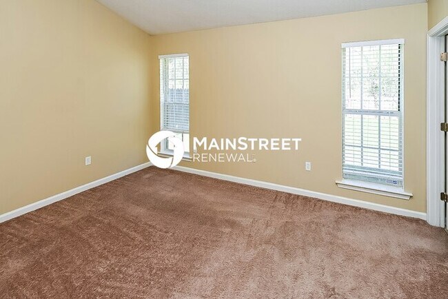 Building Photo - 3 Bedroom Pet-Friendly Home in Southaven, MS with Main Street Renewal