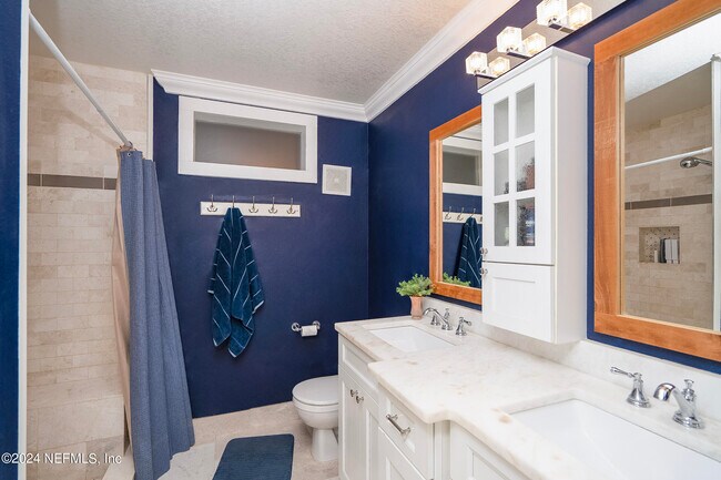 Building Photo - 37207 Harbour Vista Cir