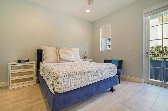 Building Photo - 140 Ocean Breeze Dr