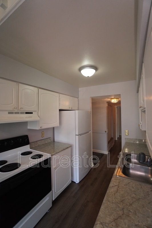 Building Photo - 3662 S Granby Way