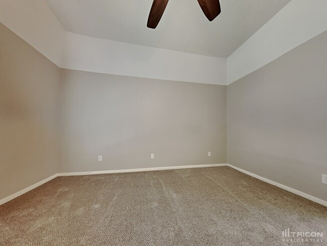 Building Photo - 14811 Cypress Ridge Dr