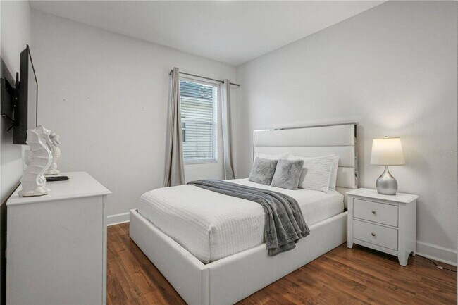 Building Photo - 2689 Calistoga Ave