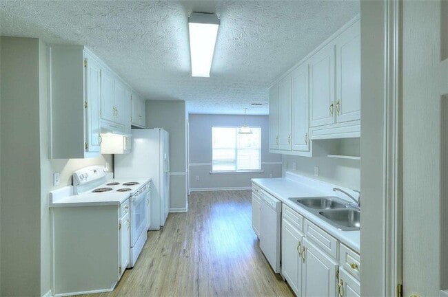 Building Photo - 4160 Janel Ln