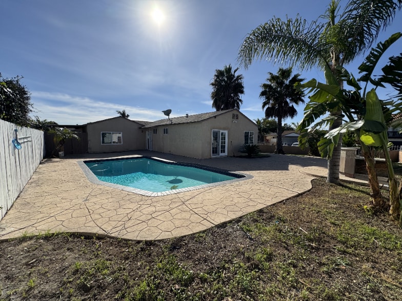 Building Photo - 3908 Rene Dr