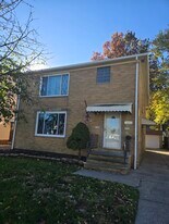 Building Photo - 8221 Pelham Dr