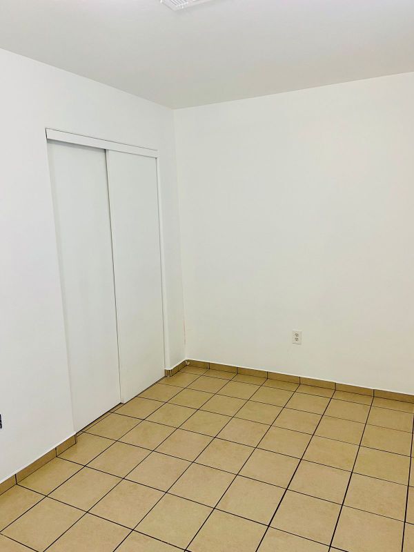 Building Photo - 6310 S Dunton Ave