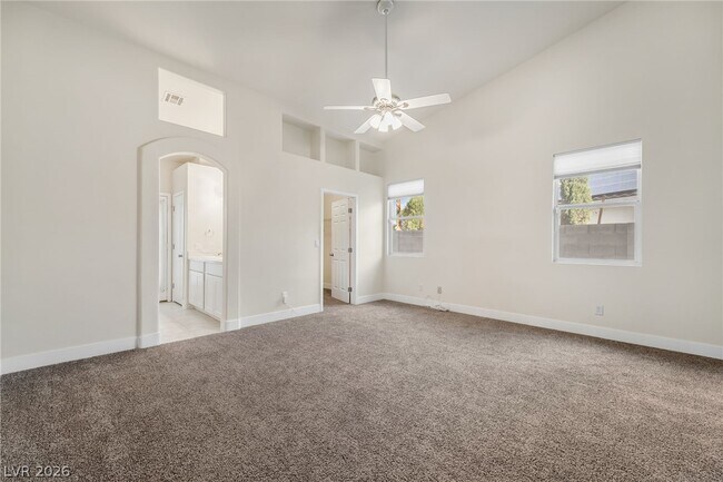 Building Photo - 1299 Echo Creek St