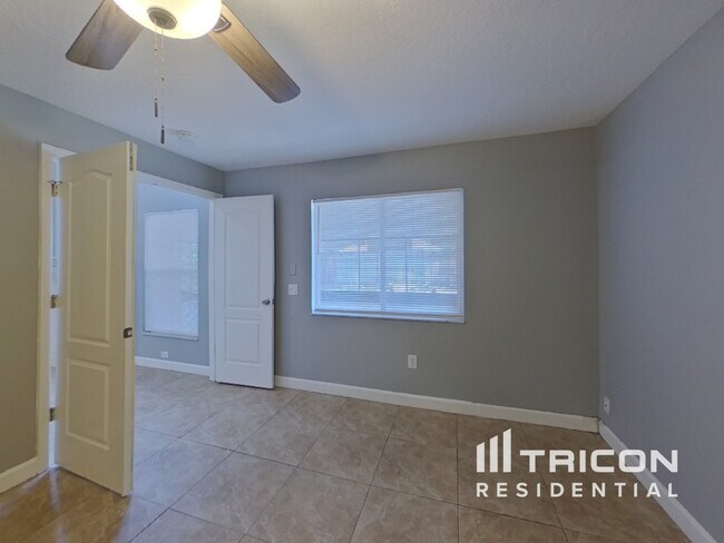 Building Photo - 3902 Bellewater Blvd