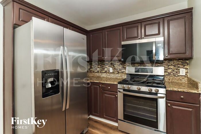 Building Photo - 191 Hunters Creek St