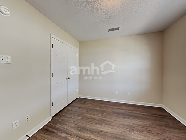 Building Photo - 3178 Stonehenge Drive
