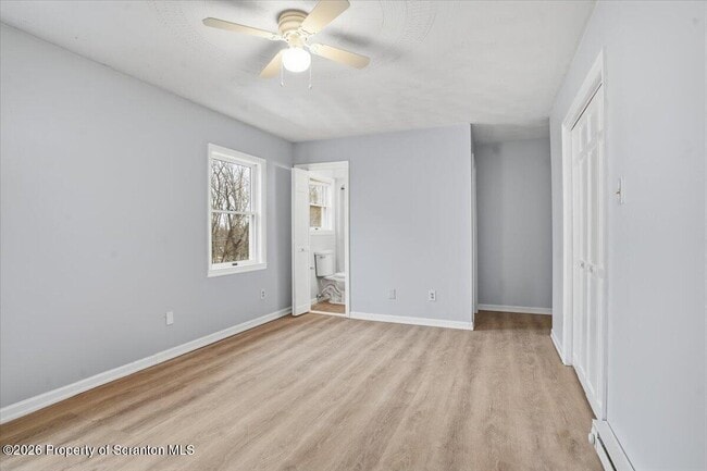 Building Photo - 21 Circle Dr