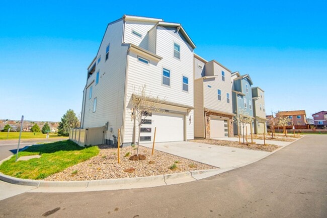 Building Photo - NEW CONSTRUCTION Gorgeous 4 Bedroom, 3.5 bath with Unbeatable Views