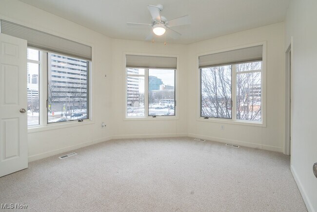 Building Photo - 1419 E 14th St
