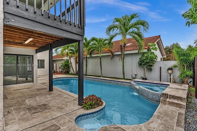 Building Photo - 17532 NW 61st Ct N