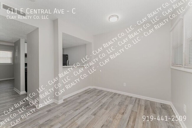 Building Photo - 611 E Central Ave