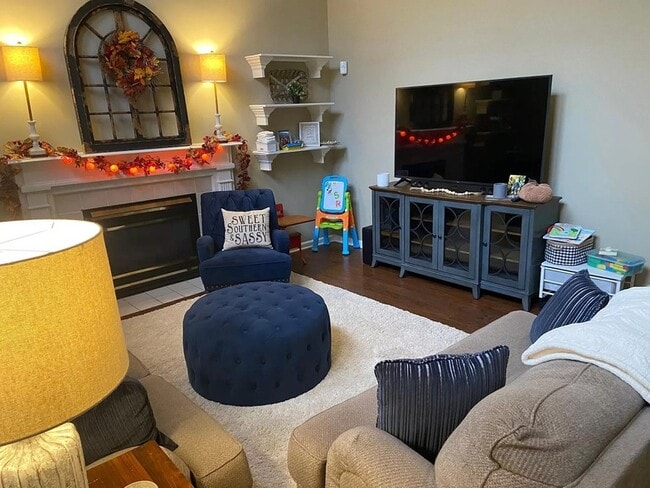 Building Photo - 300 Founders Pointe Blvd