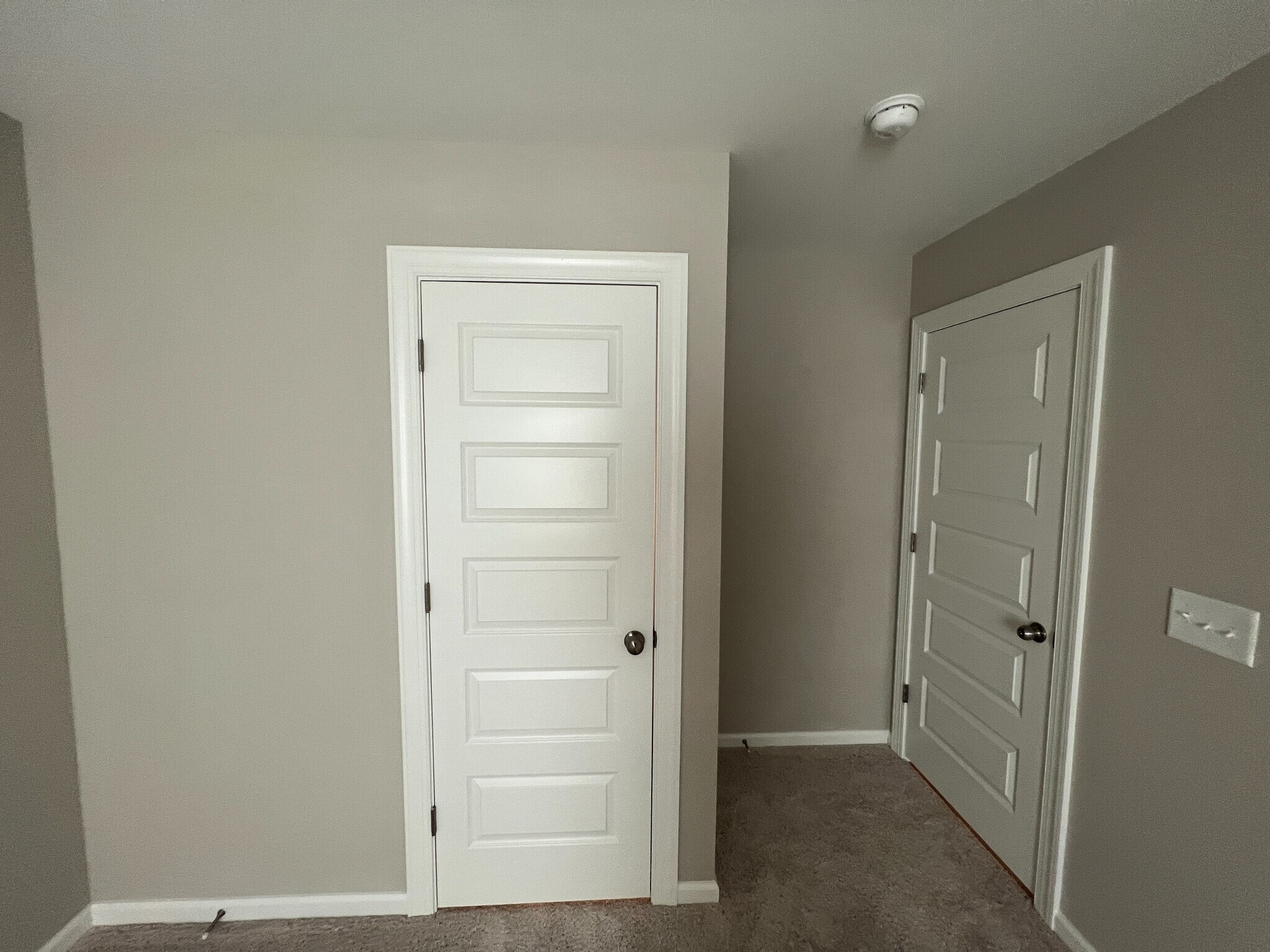 Building Photo - Room in Single Family Home on Tawny View Ln