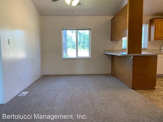 Building Photo - 3 br, 2 bath House - 40505 Hess Rd.