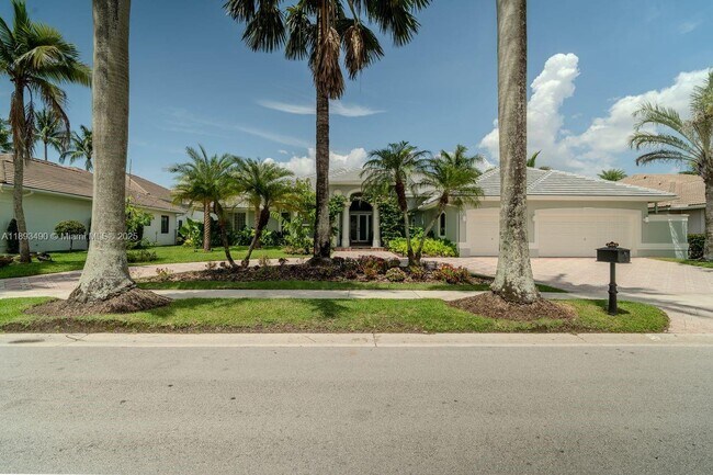 Building Photo - 2493 Poinciana Dr