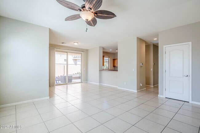 Building Photo - 13562 W Cypress St