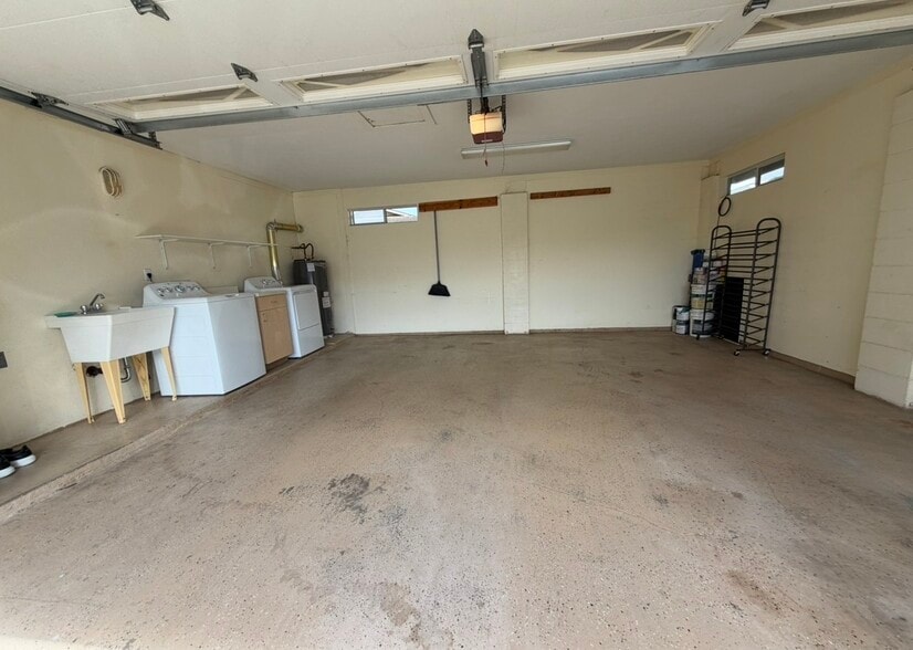 Building Photo - 99-404 Uhaloa St